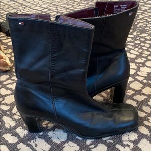 Tommy Hilfigure Square toed boots